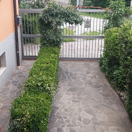 Al Laghetto Konukevi 3*